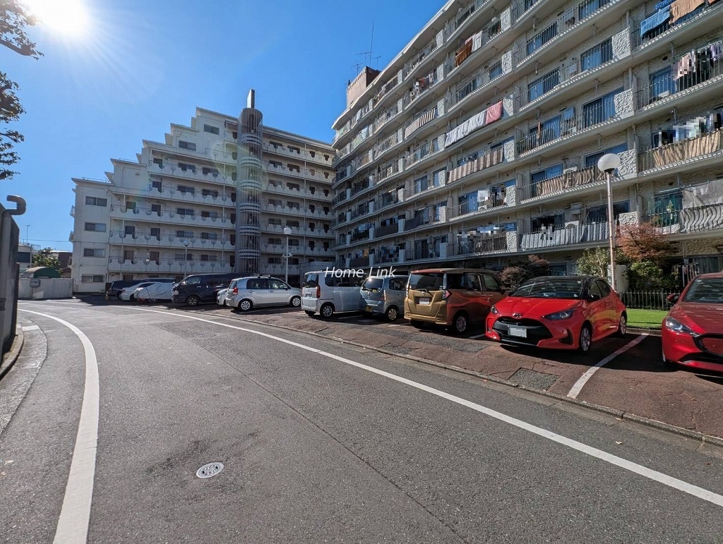 カーサ常盤台　駐車場